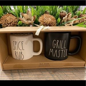 Rae Dunn Spice Rub Shaker/ Grill Master Set